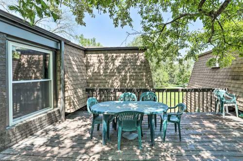 Serene Joliet Home With Grill, 3 Mi To Speedway