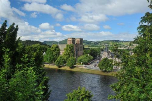 Inverness City Apartment