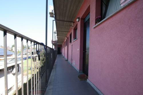 Saronnese House