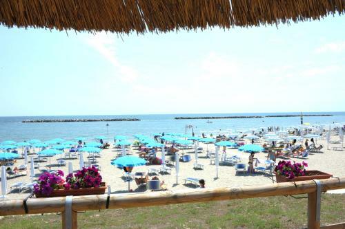 Aparthotel Airone Bianco Residence Village