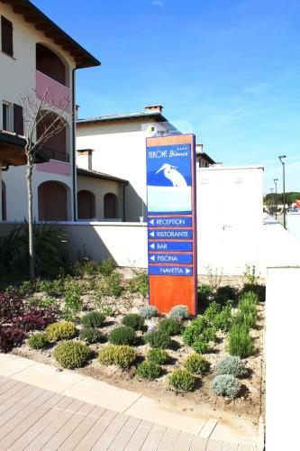 Aparthotel Airone Bianco Residence Village