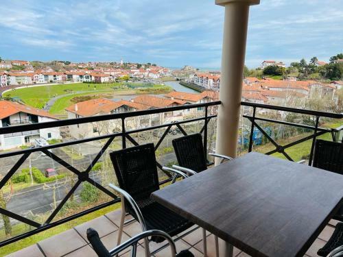 Apartamento Superbe Appartement En R�sidence Avec Piscine