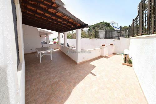 H251 Independent House Sea View With Parking