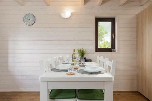 Strze?enice House By Renters