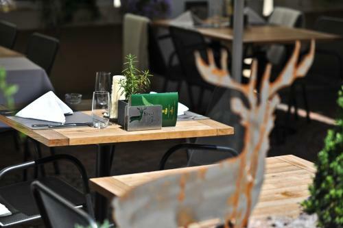 Hostal Hotel Und Restaurant Zum Hirschen
