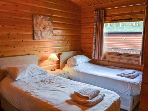 Cosy Lodge - Uk37418