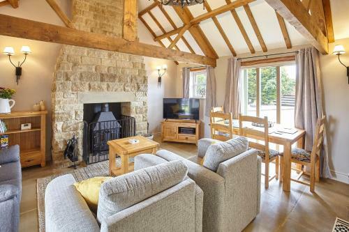 Host & Stay - Low Waupley Farm