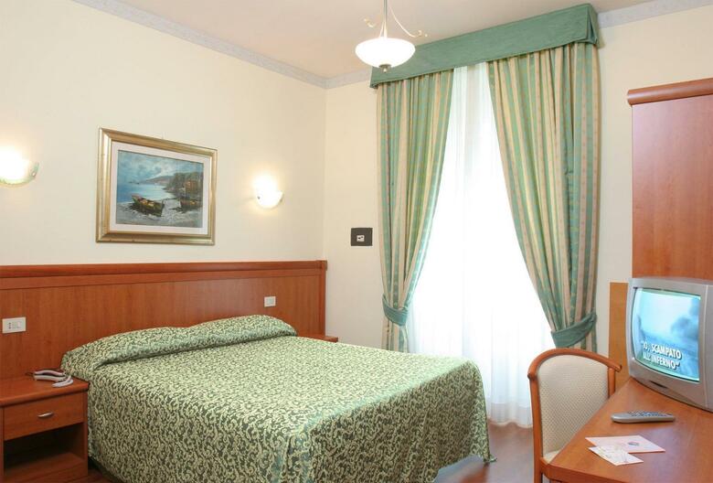 Hotel Philia