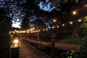 Hotel Lampang River Lodge