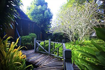 Hotel Lampang River Lodge