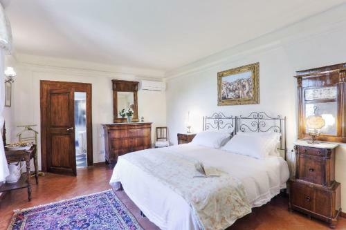 Bed & Breakfast Charming Villa Marcialla