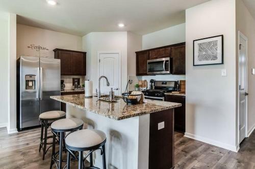 Villa Waterfront,4bedroom,2bath,king Bed,separate Shower