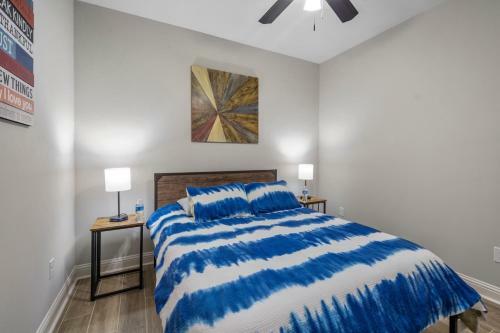 Central, New & Modern: Your Space Away From Home!!