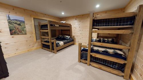 Scoot Cabin