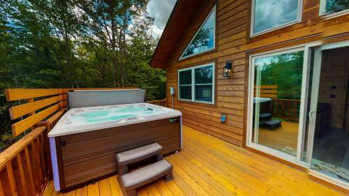 Kings Landing Cabin