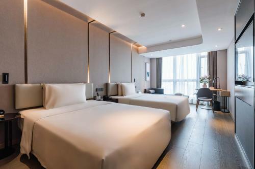 Atour Hotel Suzhou North High-speed Railway Station