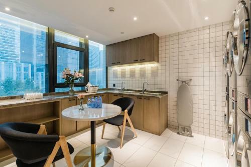 Atour Hotel Suzhou North High-speed Railway Station