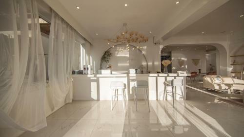 Aparthotel Alice Garden Sea View B&B