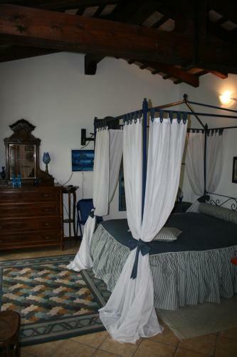 Bed & Breakfast Casale Santa Rita
