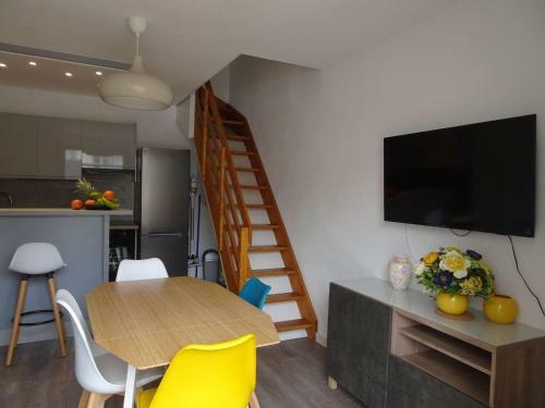 Charming Maisonette In Duplex, 400 M From The Beach