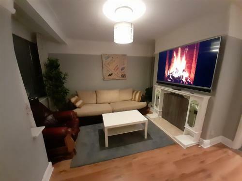 Cosy 4 Bed House 15 Min To Manchester Centre