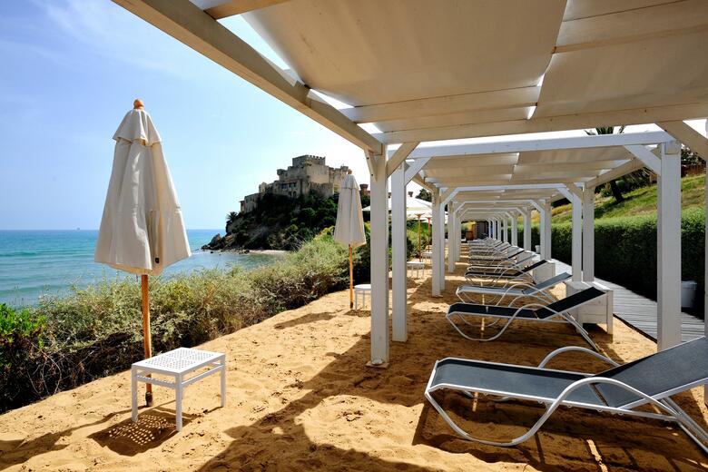 Hotel Falconara Charming House & Resort