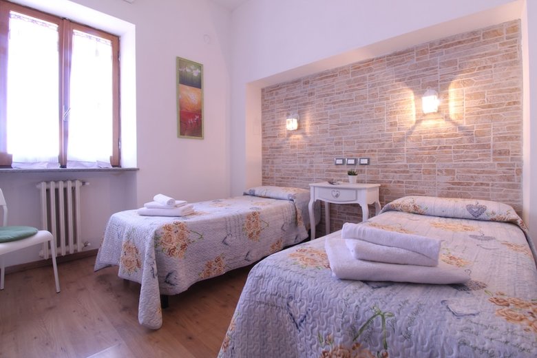 Hostal B&B La Rocca