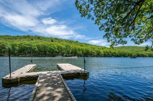 Lake Life Hq