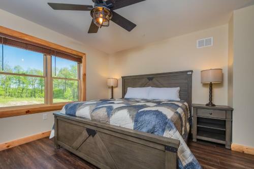 Cj's Mountain Lodge