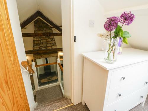 The Cottage, 5 Richley Terrace