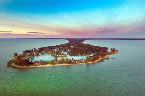 Caseville, Mi Cute Sandpoint Home, Beach Access
