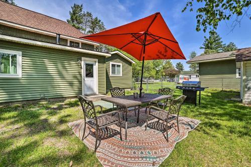 Bright Home With Outdoor Space, Steps To River