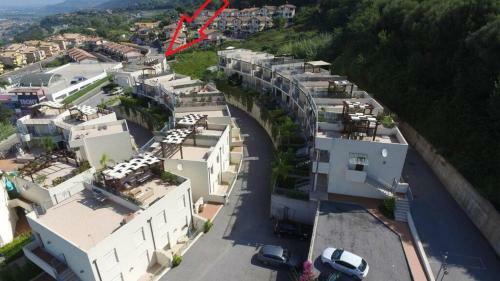 Lux Apartment ! Swimmingpool ! Parking ! Separate Entrance ! Separate Territory !