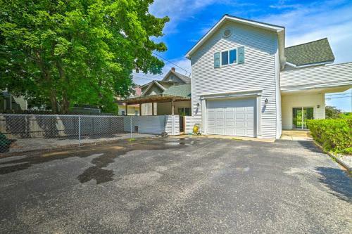 Large Home - Near Downtown, Beach And Marina!