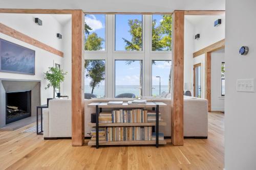Lake Michigan - Private Waterfront Home