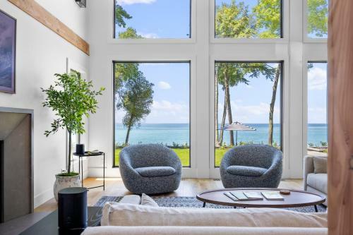 Lake Michigan - Private Waterfront Home