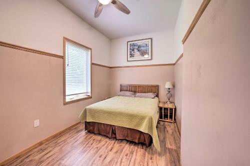 Spacious House On Half Acre Less Than 3 Mi To Beach!