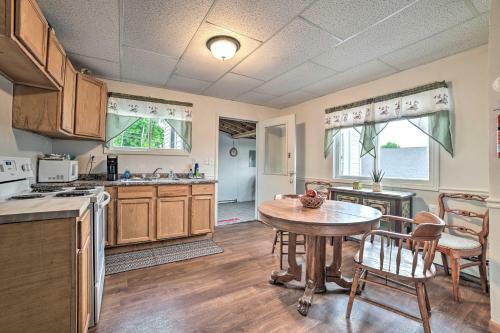Apartamento Walkable St Ignace Condo With Lake Huron Views
