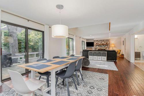 Lovely Lakewood Getaway
