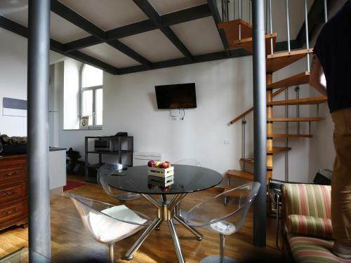 Lungarno Buozzi 7 Apartments
