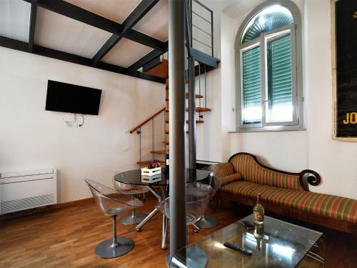 Lungarno Buozzi 7 Apartments