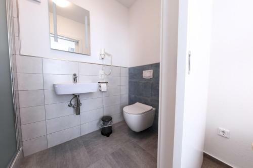 Hostal 24/7 Selfcheckin Schmiedestrasse