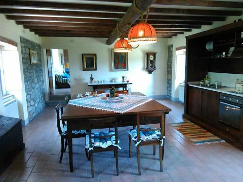 Coriana Apartments & Villas