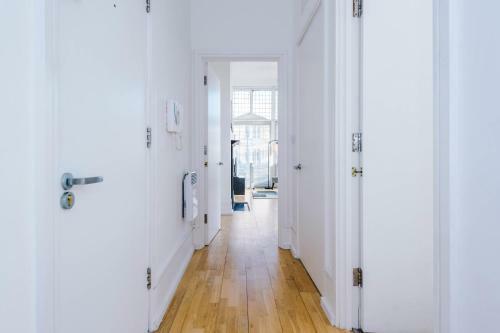 Modern 2 Bedroom Apartment In Rotherham