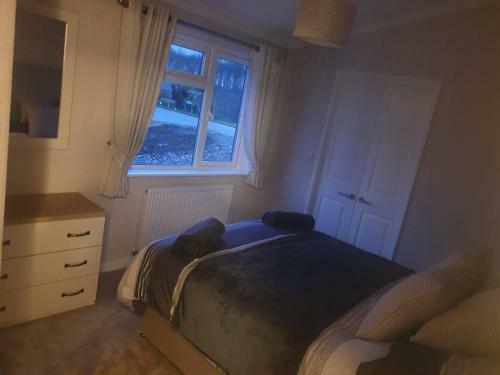 Remarkable 2-bed Luxury Lodge In Routh With Hottub