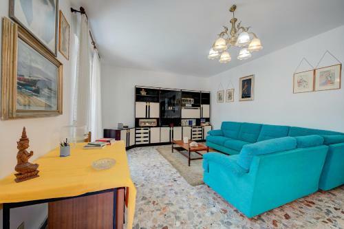 Elena Apartment - Happy Rentals