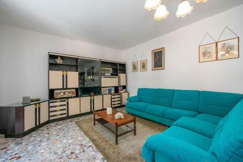 Elena Apartment - Happy Rentals
