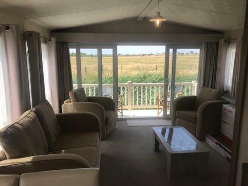 2 Bedroom Holiday Home At Alberta With Amazing Views