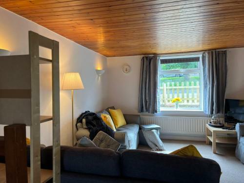 Hostal Beautiful Holiday Cottage With 2 Bedrooms.