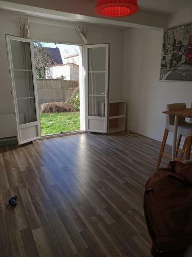 Appartement 2 Pieces 40m2 A Garges Les Gonnesse